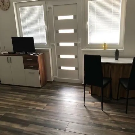 Pelso Studio Apartman Διαμέρισμα